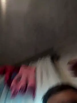 Robert83uy online show from November 18, 8:45 pm