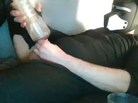 Snapshot of Plenerowy chatting on December 17, 2:33 pm Plenerowy online show from December 17, 2:33 pm