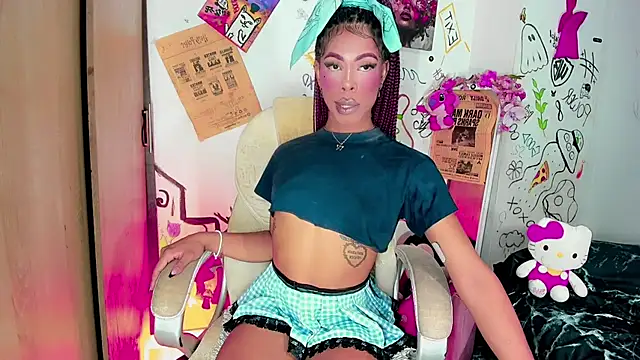 bloom444 online show from May 30, 2:18 am