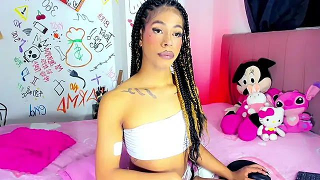 Snapshot of bloom444 chatting on February 20, 6:26 am bloom444 online show from February 20, 6:26 am