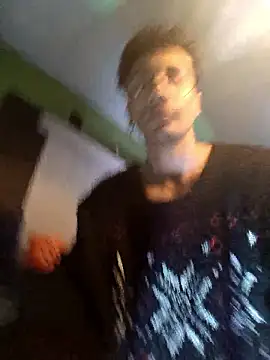 Snapshot of divinityros chatting on October 25, 5:06 am divinityros online show from October 25, 5:06 am