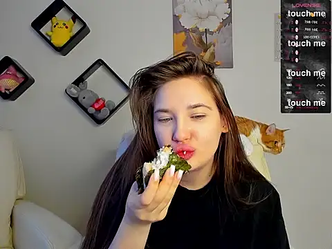 Snapshot of Holly_Molii chatting on February 5, 7:29 am Holly Molii online show from February 5, 7:29 am