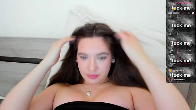 Snapshot of Holly_Molii chatting on February 26, 6:30 am Holly Molii online show from February 26, 6:30 am