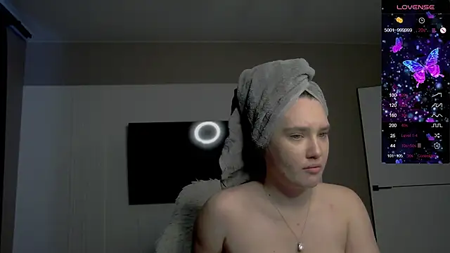 Holly Molii online show from November 26, 6:13 am