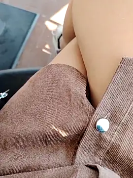 Snapshot of Alexvit2616 chatting on November 5, 11:46 am Alexvit2616 online show from November 5, 11:46 am