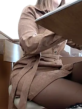 Snapshot of Alexvit2616 chatting on November 21, 10:14 am Alexvit2616 online show from November 21, 10:14 am