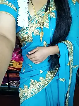 Snapshot of yourtamilcouple chatting on September 18, 4:48 am yourtamilcouple online show from September 18, 4:48 am