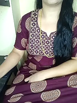 Snapshot of yourtamilcouple chatting on October 5, 11:01 am yourtamilcouple online show from October 5, 11:01 am