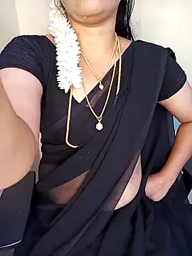 Snapshot of yourtamilcouple chatting on October 12, 4:14 am yourtamilcouple online show from October 12, 4:14 am