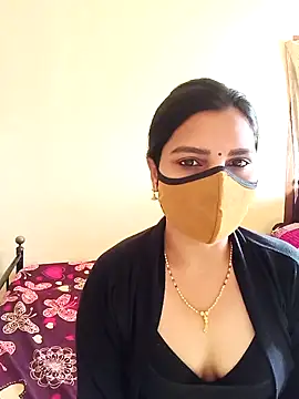 Snapshot of yourtamilcouple chatting on March 8, 4:01 am yourtamilcouple online show from March 8, 4:01 am