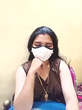 Snapshot of yourtamilcouple chatting on March 9, 1:37 pm yourtamilcouple online show from March 9, 1:37 pm