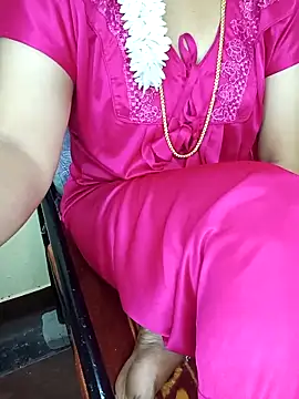 Snapshot of yourtamilcouple chatting on November 30, 5:19 am yourtamilcouple online show from November 30, 5:19 am