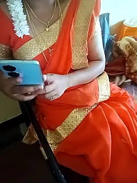 Snapshot of yourtamilcouple chatting on November 2, 9:03 am yourtamilcouple online show from November 2, 9:03 am