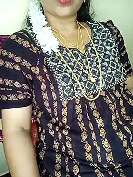 Snapshot of yourtamilcouple chatting on October 24, 11:31 am yourtamilcouple online show from October 24, 11:31 am