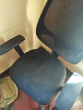 Snapshot of yourtamilcouple chatting on November 19, 2:33 am yourtamilcouple online show from November 19, 2:33 am