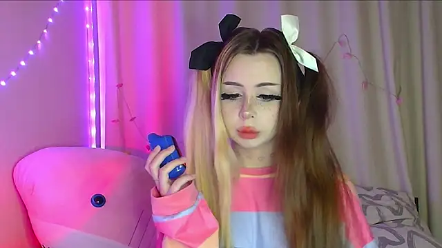 Snapshot of suemeow chatting on March 16, 11:59 pm suemeow online show from March 16, 11:59 pm