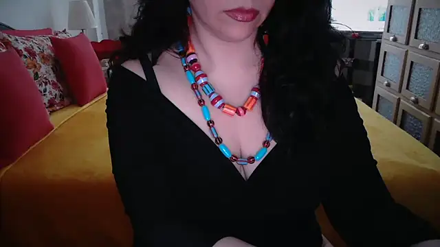 CronacaErotica online show from April 17, 1:25 pm