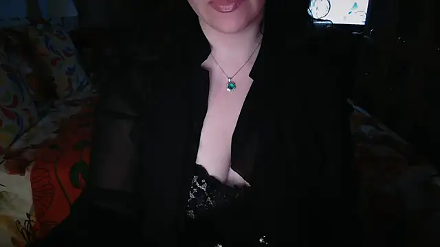 Snapshot of CronacaErotica chatting on July 16, 7:22 pm CronacaErotica online show from July 16, 7:22 pm