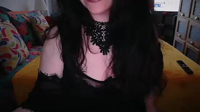 Snapshot of CronacaErotica chatting on April 2, 1:18 pm CronacaErotica online show from April 2, 1:18 pm