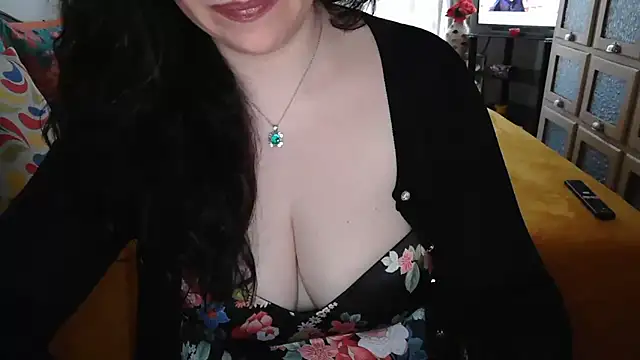 Snapshot of CronacaErotica chatting on March 20, 2:40 pm CronacaErotica online show from March 20, 2:40 pm