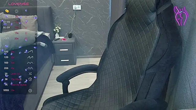 Snapshot of Alice_Weiss chatting on February 20, 1:02 pm Alice Weiss online show from February 20, 1:02 pm