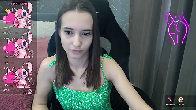 Snapshot of Alice_Weiss chatting on November 12, 7:34 am Alice Weiss online show from November 12, 7:34 am