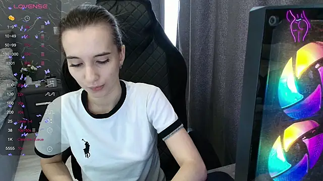 Alice Weiss online show from April 13, 9:02 am