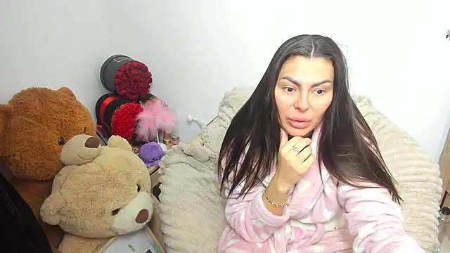 kilenyapatrice online show from February 1, 11:41 am