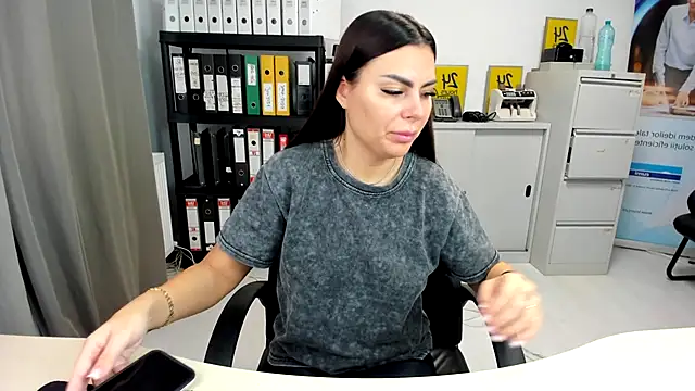 kilenyapatrice online show from November 10, 12:43 pm