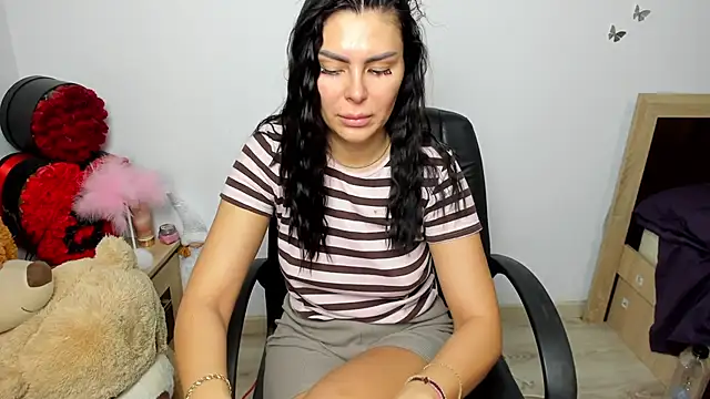 kilenyapatrice online show from May 4, 10:51 am