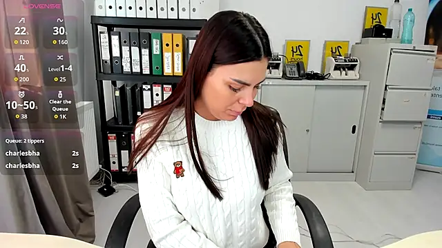 kilenyapatrice online show from November 24, 10:48 am