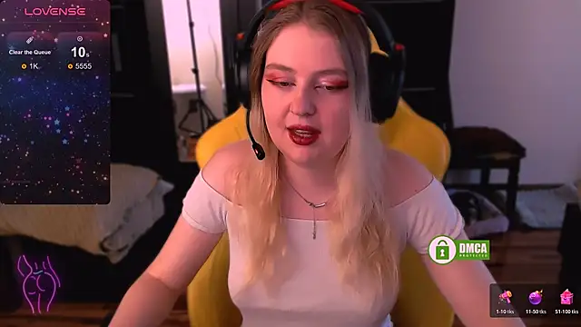 EvaAndLilith online show from December 4, 9:30 am