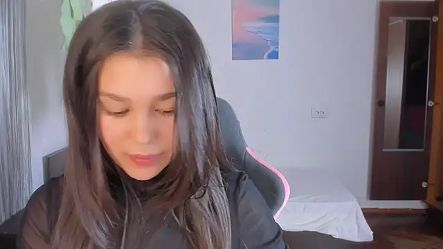 Snapshot of LunaXmii chatting on February 26, 4:08 am LunaXmii online show from February 26, 4:08 am