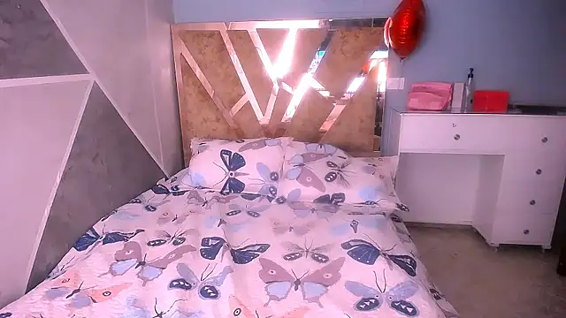 Snapshot of hannamour chatting on October 9, 10:21 pm hannamour online show from October 9, 10:21 pm