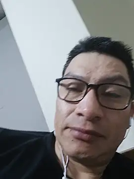 Snapshot of gioarcangel chatting on May 15, 5:05 am gioarcangel online show from May 15, 5:05 am