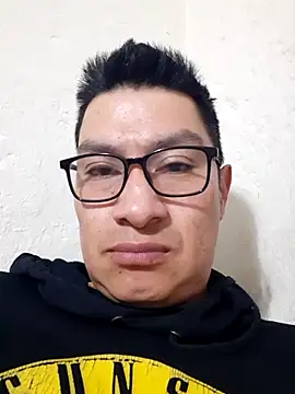 Snapshot of gioarcangel chatting on February 11, 3:39 am gioarcangel online show from February 11, 3:39 am