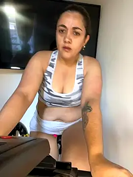 Snapshot of Shianrose chatting on December 1, 12:39 pm Shianrose online show from December 1, 12:39 pm