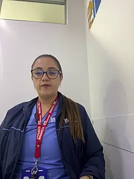 Snapshot of Shianrose chatting on November 12, 4:00 pm Shianrose online show from November 12, 4:00 pm