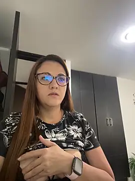 Snapshot of Shianrose chatting on March 6, 7:32 pm Shianrose online show from March 6, 7:32 pm