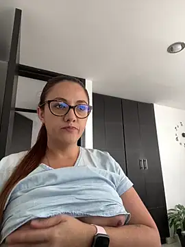 Snapshot of Shianrose chatting on February 27, 7:26 pm Shianrose online show from February 27, 7:26 pm