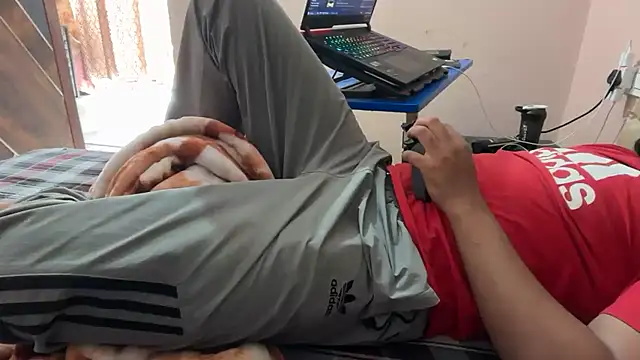 sexyboy09 online show from October 27, 9:32 am