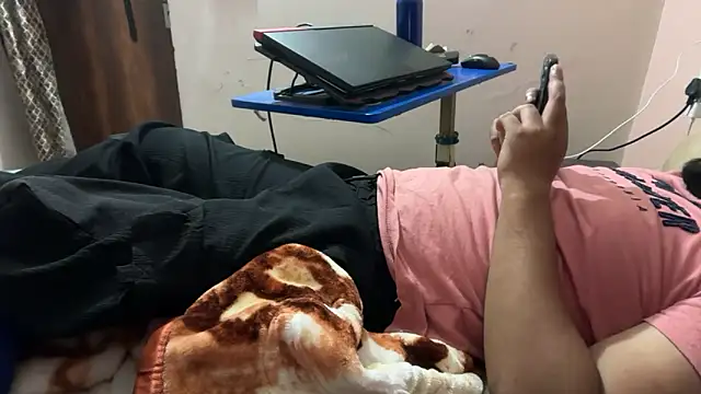 sexyboy09 online show from October 31, 5:20 pm