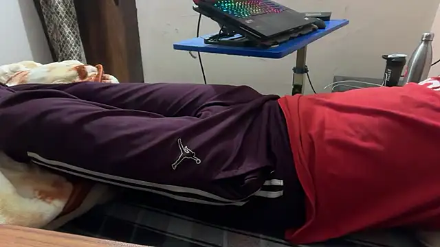 sexyboy09 online show from October 29, 7:02 pm