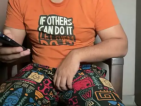 sexyboy09 online show from May 13, 9:22 pm