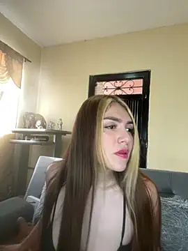 Snapshot of Emmy_flow chatting on March 9, 12:42 pm Emmy flow online show from March 9, 12:42 pm