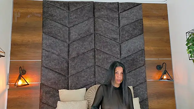 Snapshot of JaylaScott__ chatting on November 28, 11:43 am JaylaScott online show from November 28, 11:43 am