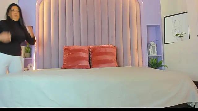 JaylaScott   online show from March 1, 11:43 am