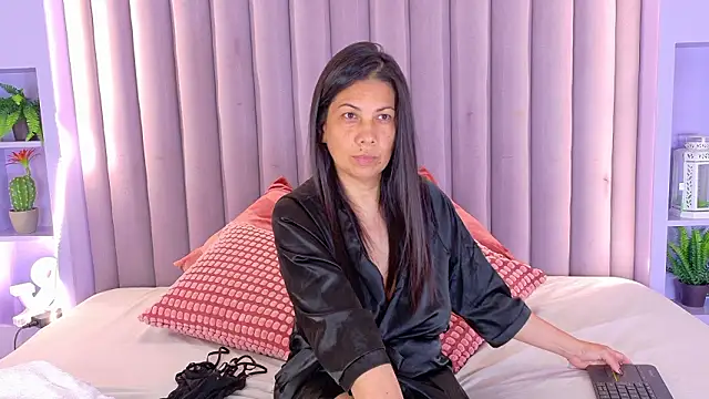 JaylaScott   online show from March 21, 7:40 pm