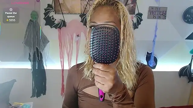 Snapshot of NatashaDormat chatting on October 30, 1:09 pm NatashaDormat online show from October 30, 1:09 pm