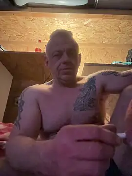 Snapshot of JakubW79 chatting on March 8, 12:55 am JakubW79 online show from March 8, 12:55 am